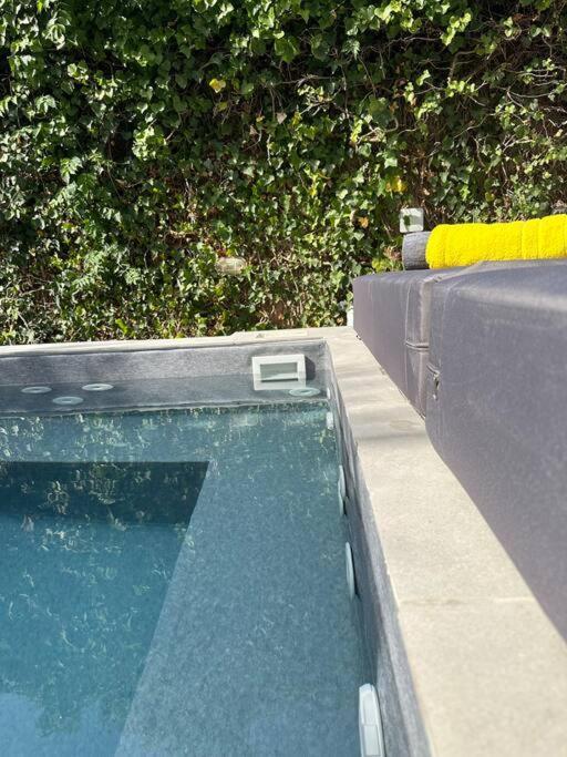 Caja De Anthea Villa Artemida (Attica)